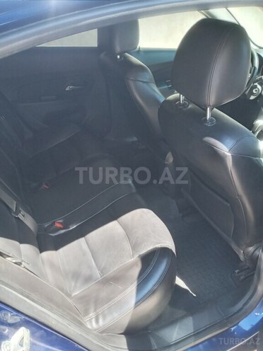 Chevrolet Cruze-6