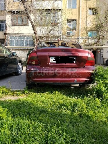 Opel Vectra-3