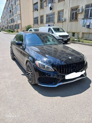 Mercedes C 300 4MATIC-1