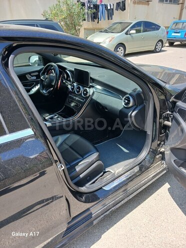 Mercedes C 300 4MATIC-6