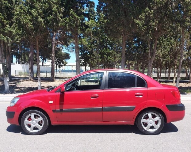 Kia Rio-7