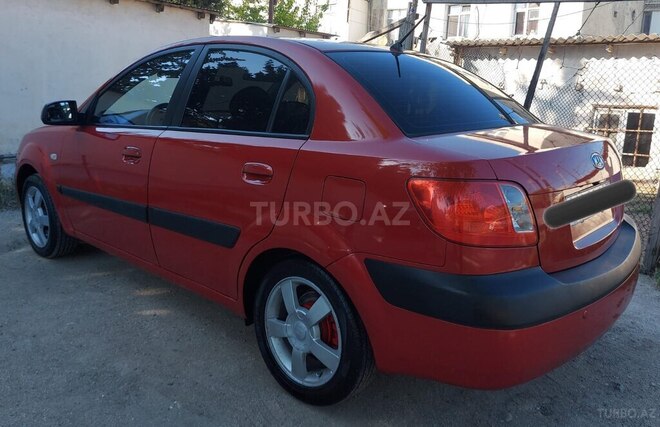 Kia Rio-11
