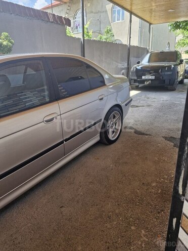 BMW 525-5