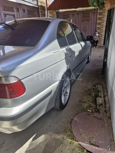 BMW 525-7