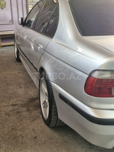 BMW 525-17