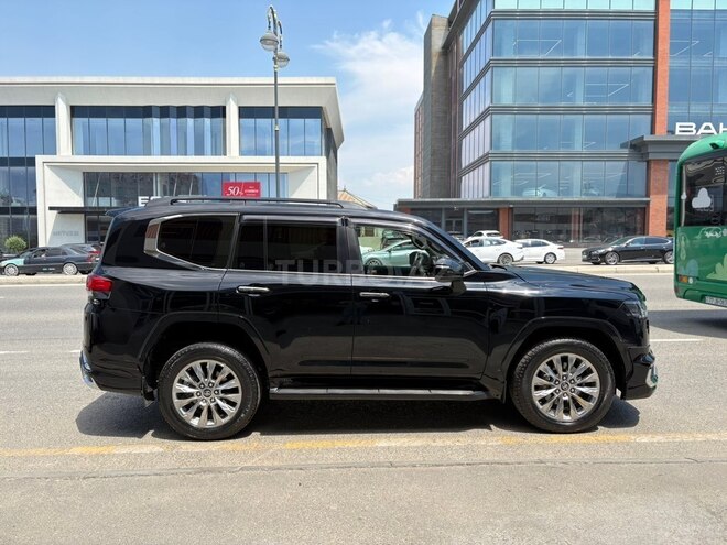 Toyota Land Cruiser-4