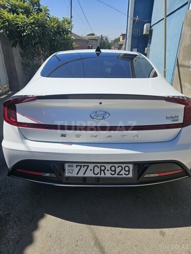 Hyundai Sonata-4