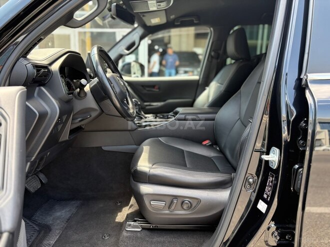 Toyota Land Cruiser-6