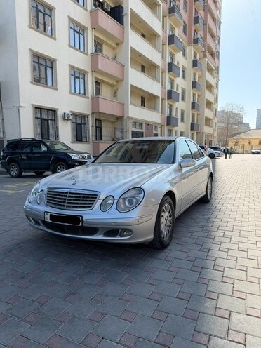 Mercedes E 320-3
