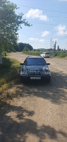 Mercedes C 200-1