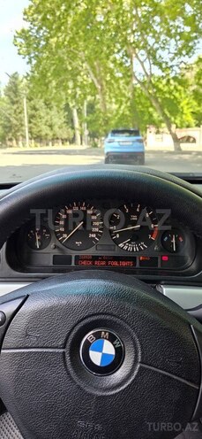 BMW 525-11