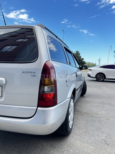Opel Astra-8