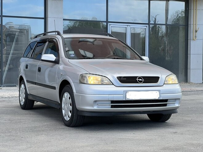 Opel Astra-1
