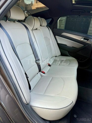 Hyundai Sonata-8