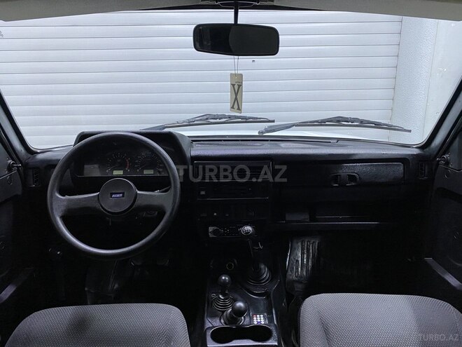 LADA (VAZ) Niva-15