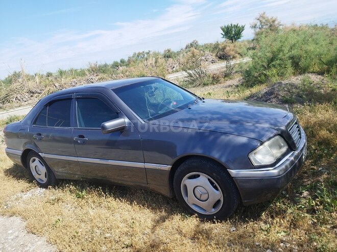 Mercedes C 180-4