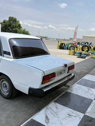 LADA (VAZ) 2107-2
