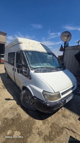 Ford Transit-3