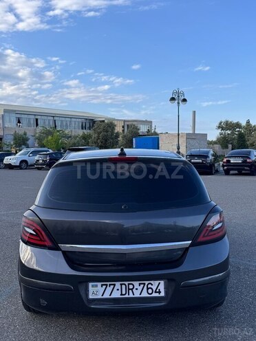 Opel Astra-2
