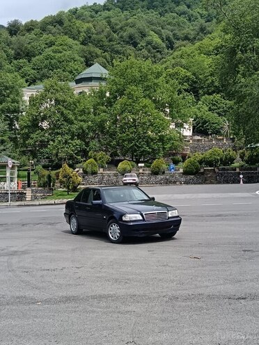 Mercedes C 180-2