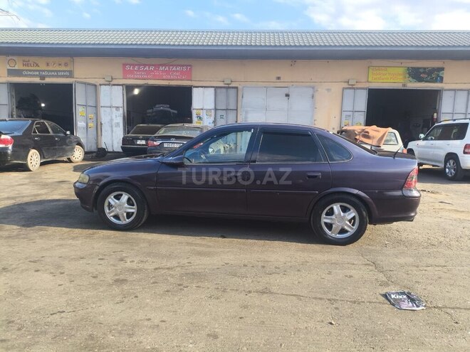 Opel Vectra-9