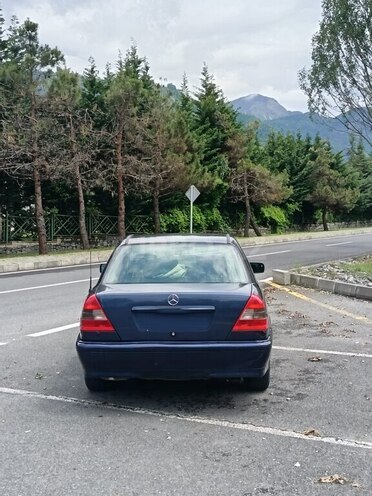 Mercedes C 180-8