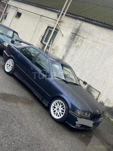 BMW 320-8