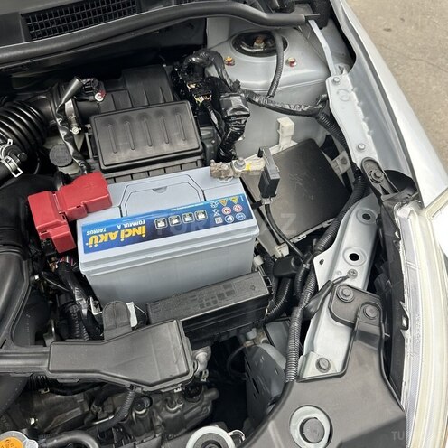Nissan Tiida-10