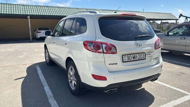 Hyundai Santa Fe-3