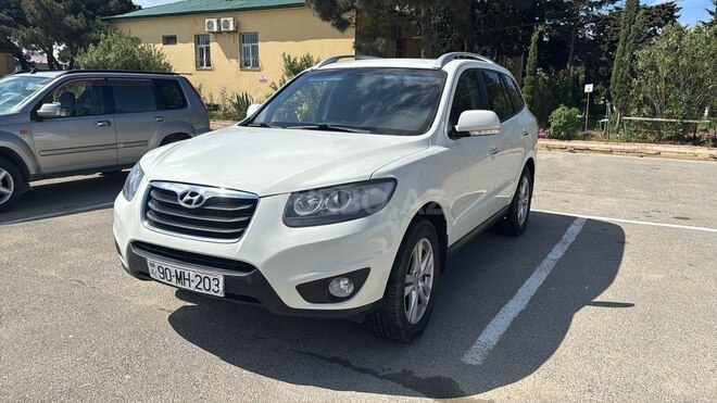 Hyundai Santa Fe-1