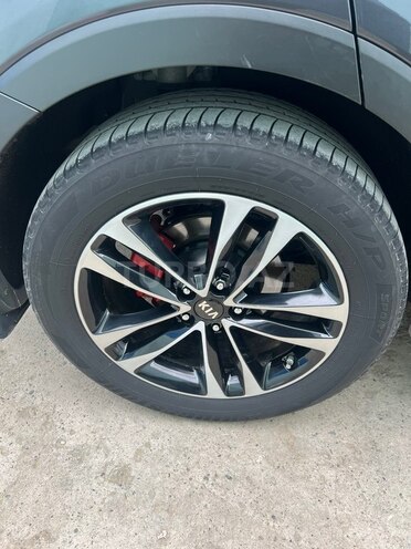 Kia Sorento-8