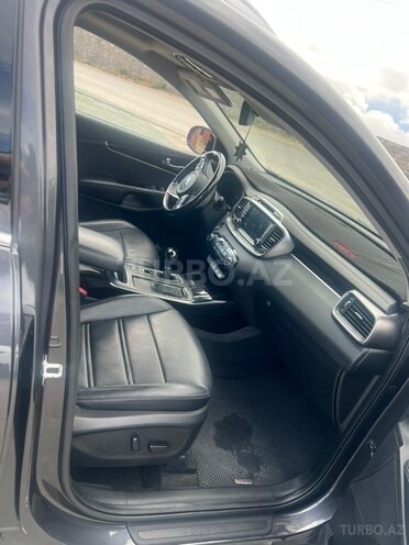 Kia Sorento-14