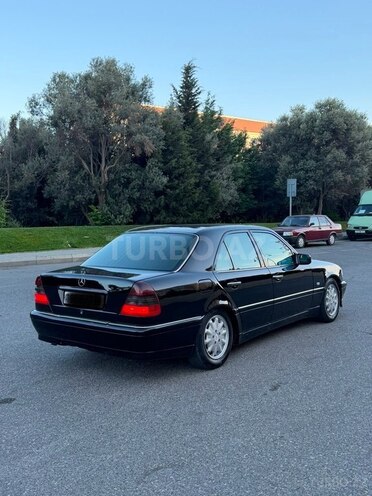 Mercedes C 180-4