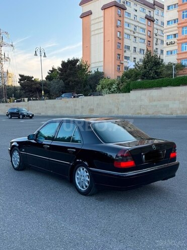 Mercedes C 180-3