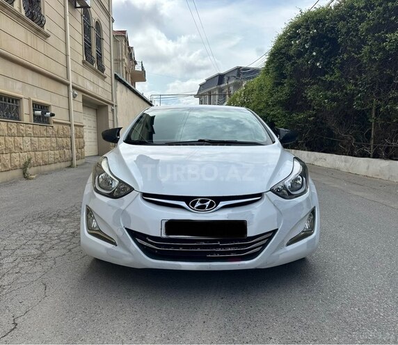 Hyundai Elantra-1