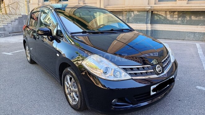 Nissan Tiida-1