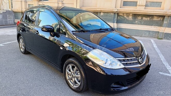 Nissan Tiida-8