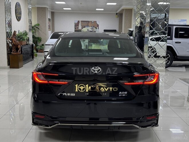 Toyota Camry-7