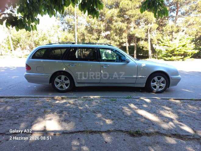 Mercedes E 240-8