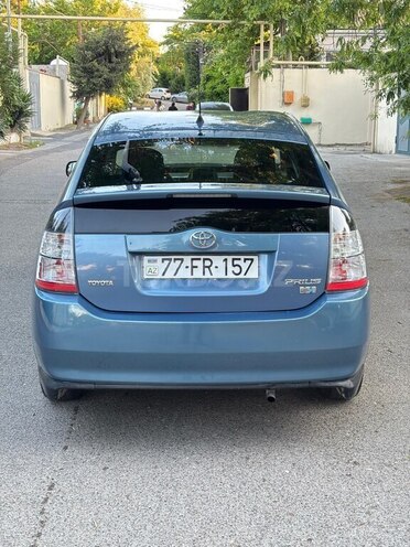 Toyota Prius-7