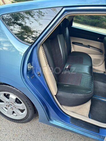 Toyota Prius-9