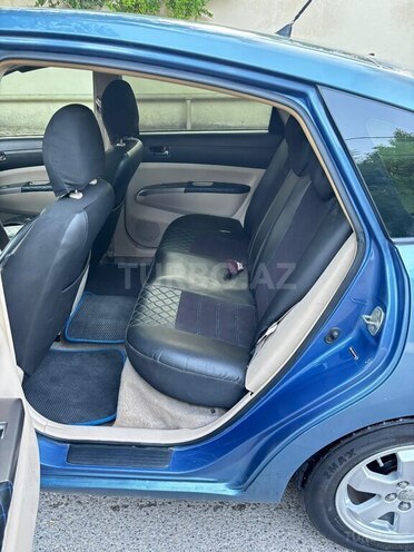 Toyota Prius-11
