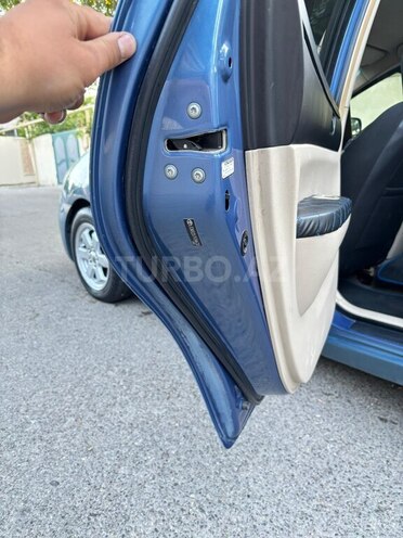Toyota Prius-10