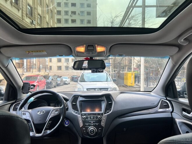 Hyundai Santa Fe-5