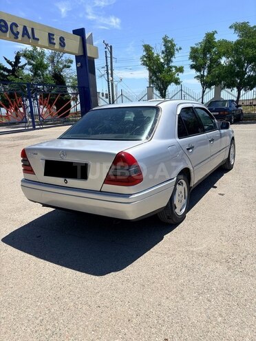 Mercedes C 180-5