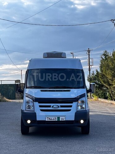 Ford Transit-1