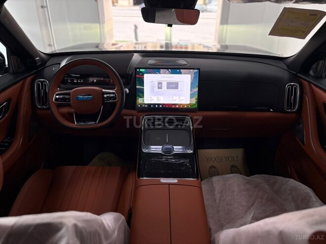 Geely Galaxy M9-3