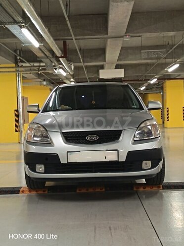 Kia Rio-1