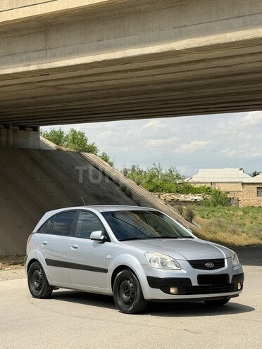 Kia Rio-2