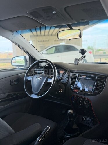 Kia Rio-9